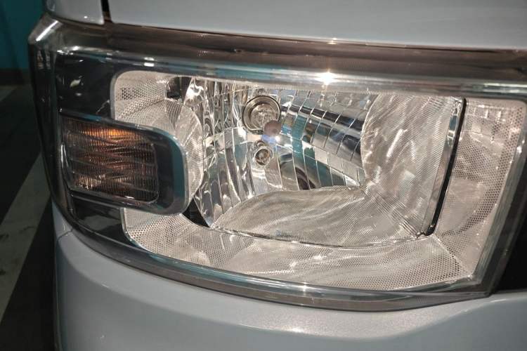 Used Wuling Hongguang MINIEV 2020 Freedom Version Lithium Iron Phosphate Right Front Headlight