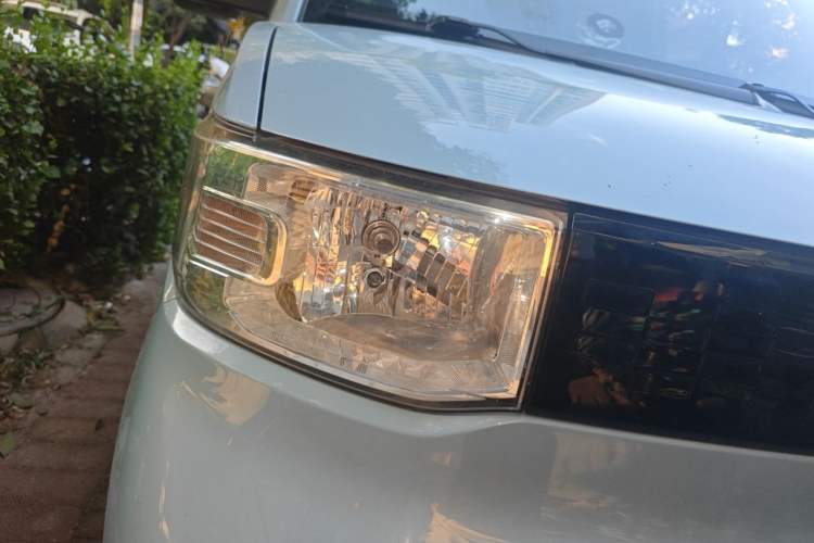 Used Wuling Hongguang MINIEV 2020 Enjoyment Model Lithium Iron Phosphate Right Front Headlight