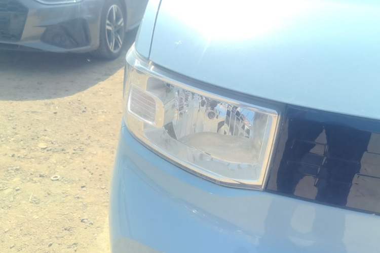 Used Wuling Hongguang MINIEV 2020 Freedom Version Lithium Iron Phosphate Right Front Headlight