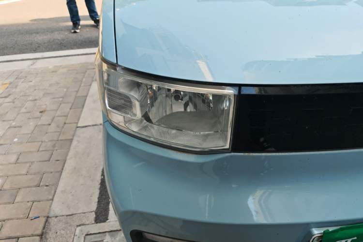 Used Wuling Hongguang MINIEV 2020 Enjoyment Model Lithium Iron Phosphate Right Front Headlight