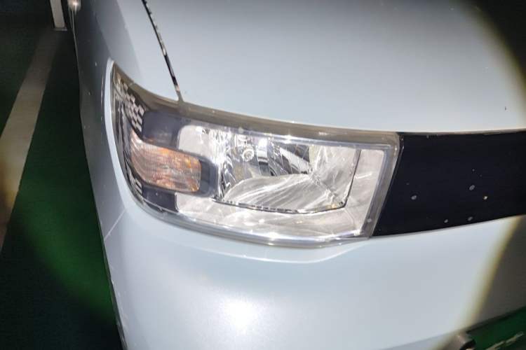 Used Wuling Hongguang MINIEV 2020 Freedom Version Lithium Iron Phosphate Right Front Headlight