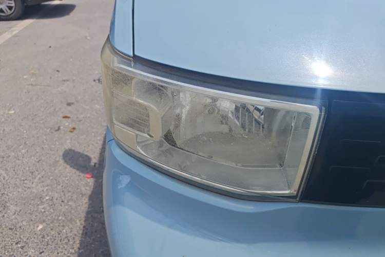 Used Wuling Hongguang MINIEV 2020 Zizai Version Lithium-NMC Right Front Headlight