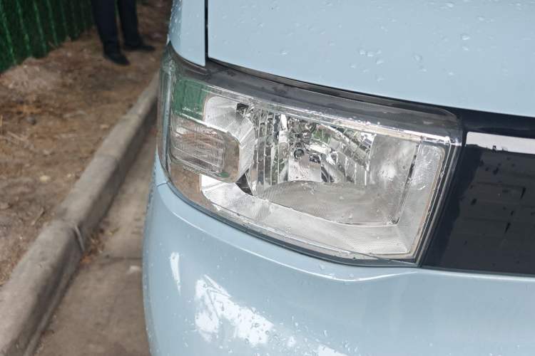 Used Wuling Hongguang MINIEV 2020 Enjoyment Model Lithium Iron Phosphate Right Front Headlight