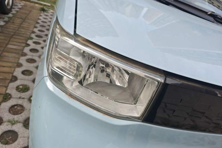 Used Wuling Hongguang MINIEV 2020 Freedom Version Lithium Iron Phosphate Right Front Headlight
