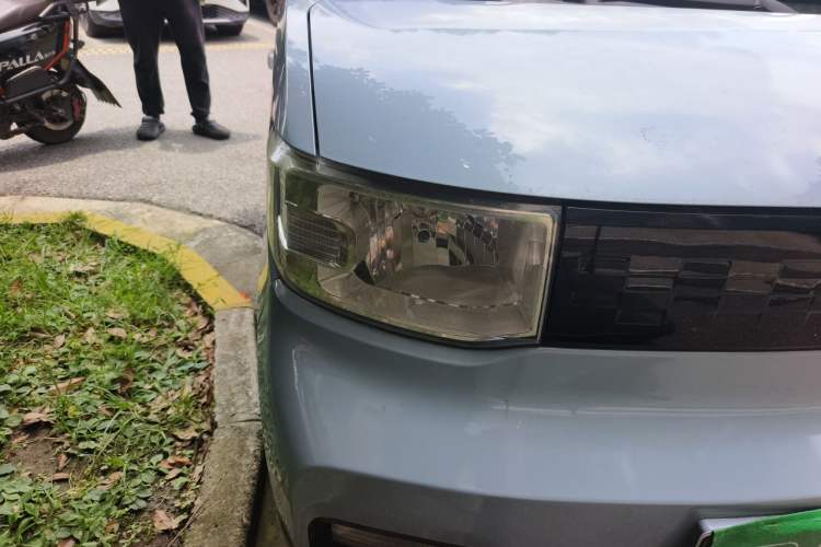 Used Wuling Hongguang MINIEV 2020 Enjoyment Model Lithium Iron Phosphate Right Front Headlight