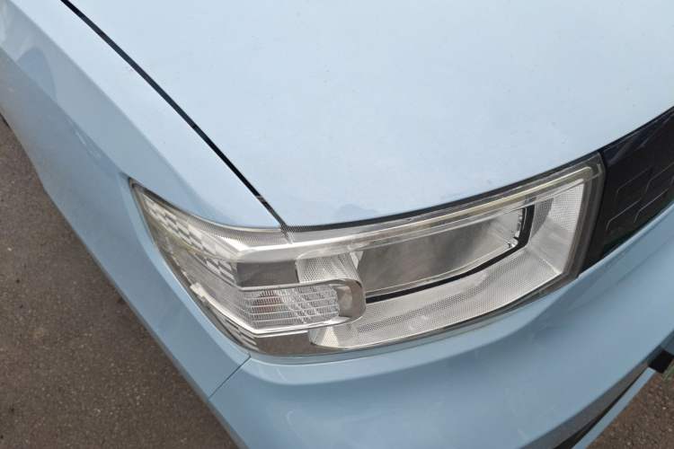 Used Wuling Hongguang MINIEV 2020 Zizai Version Lithium-NMC Right Front Headlight