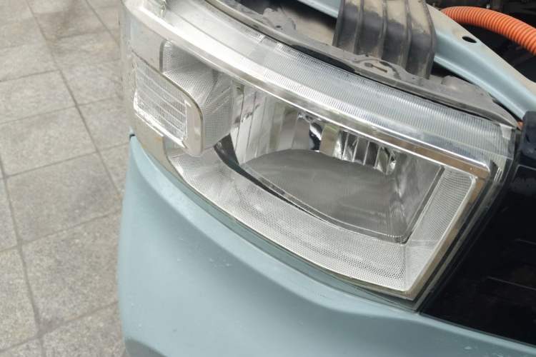 Used Wuling Hongguang MINIEV 2020 Zizai Version Lithium-NMC Right Front Headlight