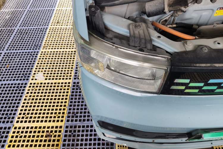 Used Wuling Hongguang MINIEV 2020 Lite Version Lithium Iron Phosphate Right Front Headlight