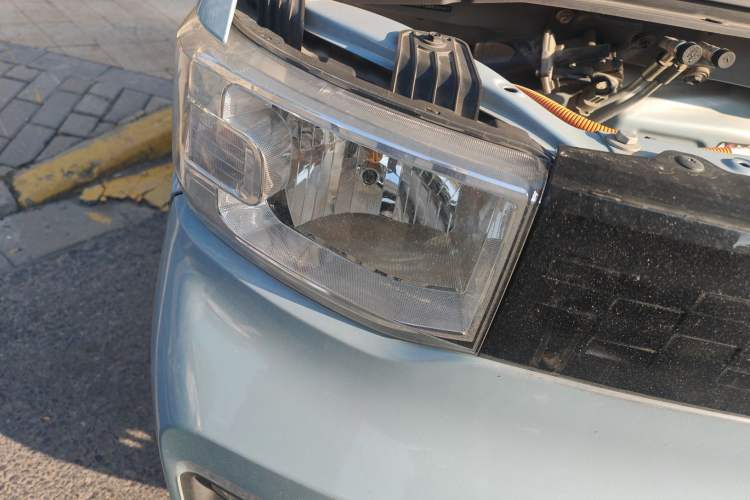Used Wuling Hongguang MINIEV 2020 Enjoyment Model Lithium Iron Phosphate Right Front Headlight