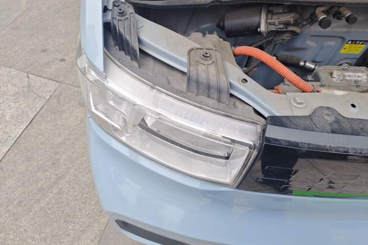 Used Wuling Hongguang MINIEV 2020 Enjoyment Model Lithium Iron Phosphate Right Front Headlight