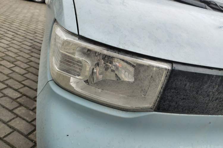Used Wuling Hongguang MINIEV 2020 Zizai Version Lithium-NMC Right Front Headlight