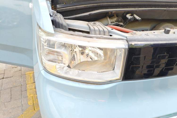 Used Wuling Hongguang MINIEV 2020 Freedom Version Lithium Iron Phosphate Right Front Headlight