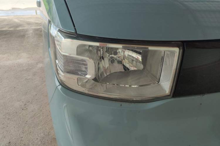 Used Wuling Hongguang MINIEV 2020 Enjoyment Model Lithium Iron Phosphate Right Front Headlight