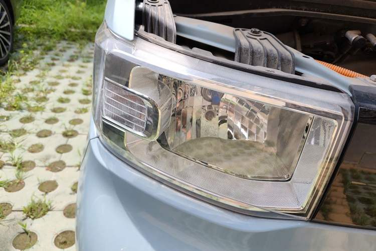 Used Wuling Hongguang MINIEV 2020 Freedom Version Lithium Iron Phosphate Right Front Headlight