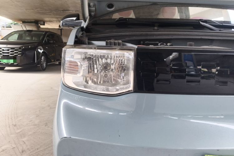 Used Wuling Hongguang MINIEV 2020 Zizai Version Lithium-NMC Right Front Headlight