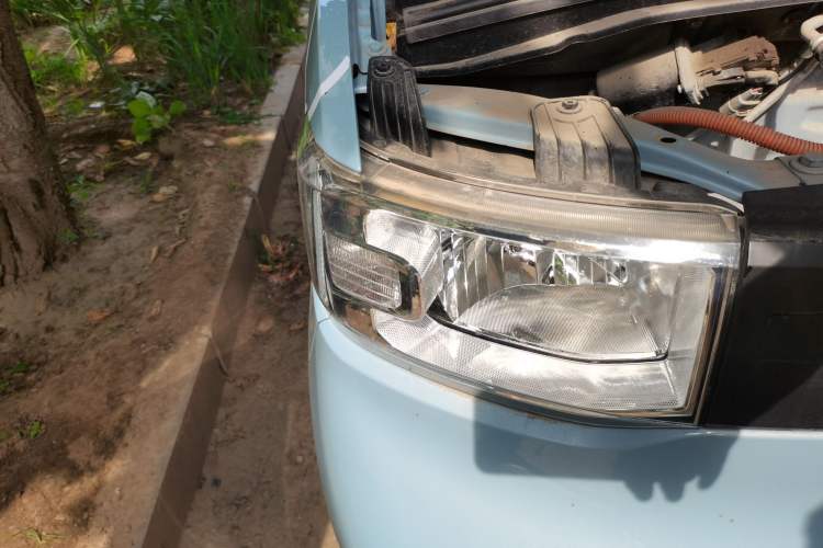 Used Wuling Hongguang MINIEV 2020 Freedom Version Lithium Iron Phosphate Right Front Headlight