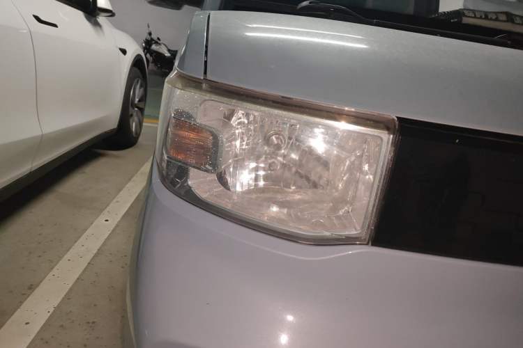 Used Wuling Hongguang MINIEV 2020 Freedom Version Lithium Iron Phosphate Right Front Headlight