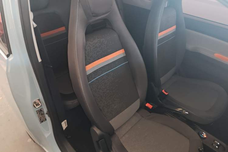 Used Wuling Hongguang MINIEV 2020 Easy Version Lithium-Ion Battery Right Front Seat