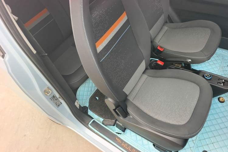 Used Wuling Hongguang MINIEV 2020 Freedom Version Lithium Iron Phosphate Right Front Seat