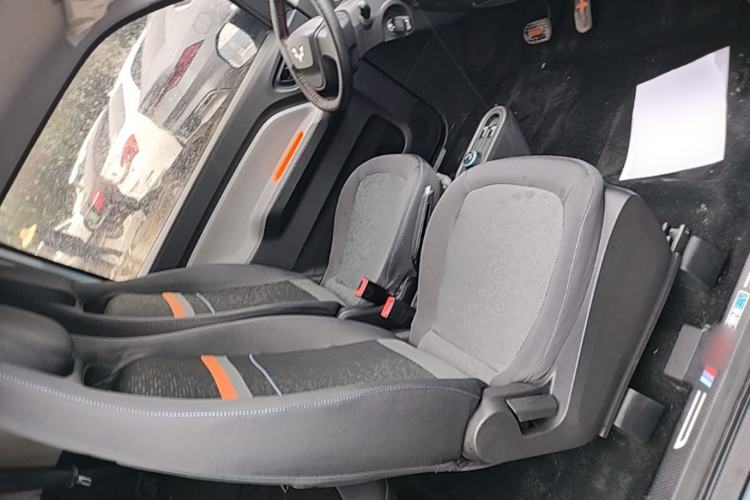 Used Wuling Hongguang MINIEV 2020 Freedom Version Lithium Iron Phosphate Right Front Seat
