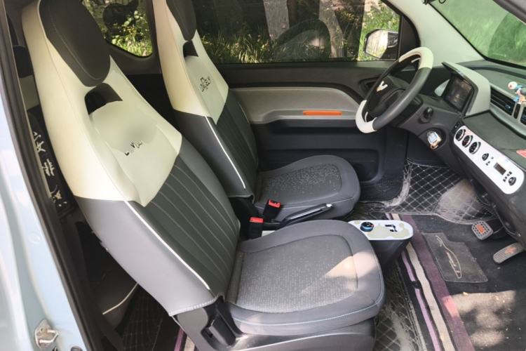 Used Wuling Hongguang MINIEV 2020 Enjoyment Model Lithium Iron Phosphate Right Front Seat