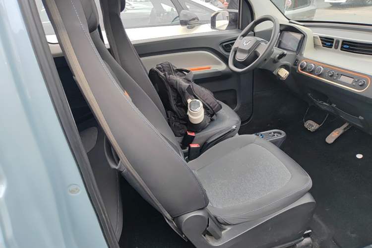 Used Wuling Hongguang MINIEV 2020 Enjoy Edition Lithium-Ion Battery Right Front Seat