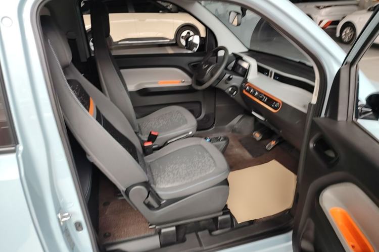 Used Wuling Hongguang MINIEV 2020 Freedom Version Lithium Iron Phosphate Right Front Seat