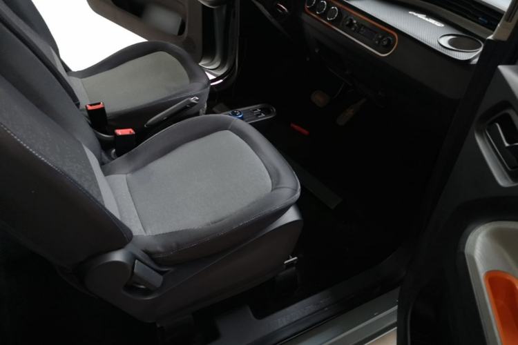 Used Wuling Hongguang MINIEV 2020 Enjoyment Model Lithium Iron Phosphate Right Front Seat