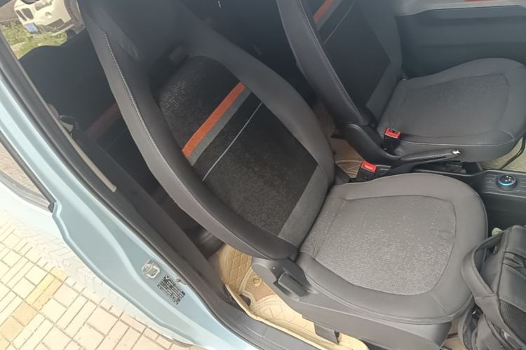 Used Wuling Hongguang MINIEV 2020 Enjoyment Model Lithium Iron Phosphate Right Front Seat