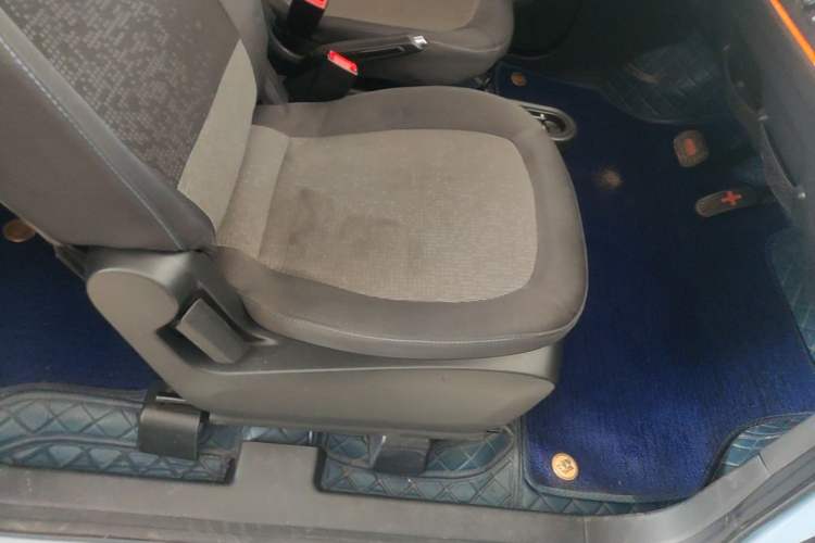 Used Wuling Hongguang MINIEV 2020 Freedom Version Lithium Iron Phosphate Right Front Seat