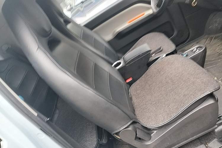 Used Wuling Hongguang MINIEV 2020 Enjoy Edition Lithium-Ion Battery Right Front Seat
