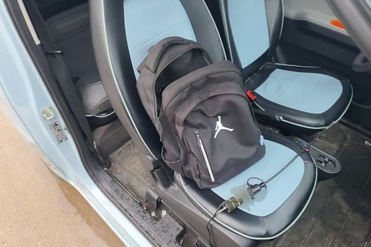 Used Wuling Hongguang MINIEV 2020 Enjoyment Model Lithium Iron Phosphate Right Front Seat