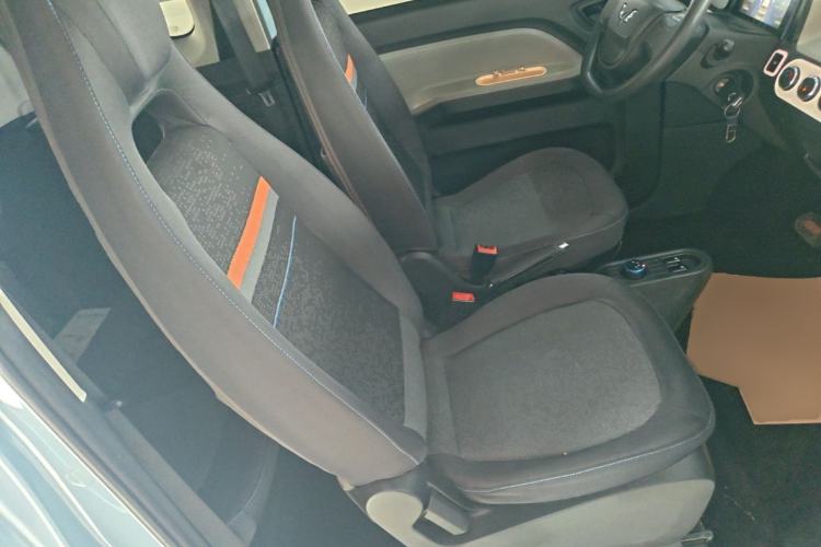 Used Wuling Hongguang MINIEV 2020 Enjoyment Model Lithium Iron Phosphate Right Front Seat