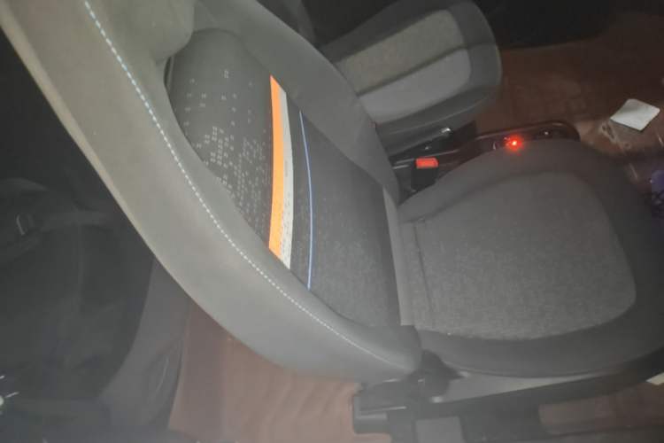 Used Wuling Hongguang MINIEV 2020 Zizai Version Lithium-NMC Right Front Seat