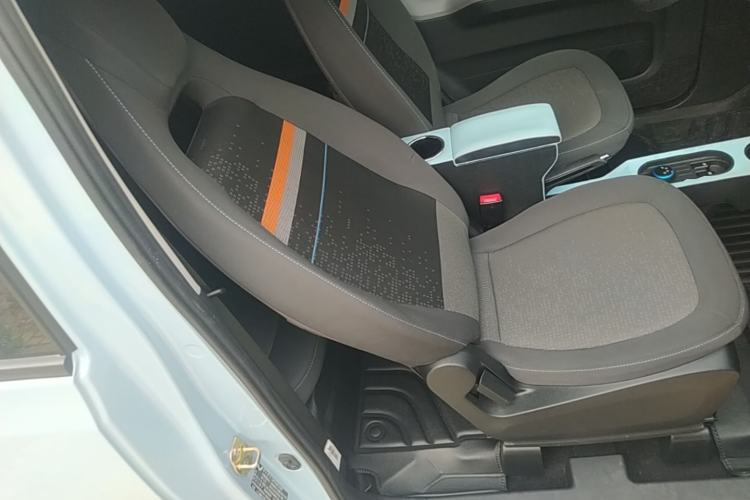 Used Wuling Hongguang MINIEV 2020 Freedom Version Lithium Iron Phosphate Right Front Seat