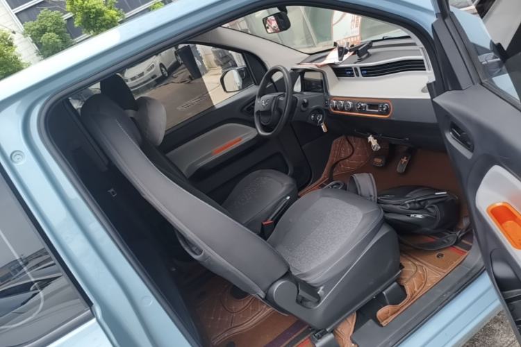 Used Wuling Hongguang MINIEV 2020 Enjoyment Model Lithium Iron Phosphate Right Front Seat