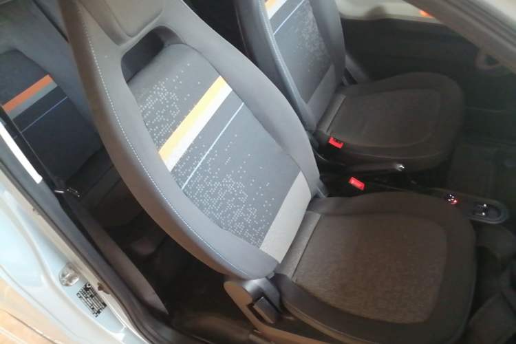 Used Wuling Hongguang MINIEV 2020 Freedom Version Lithium Iron Phosphate Right Front Seat