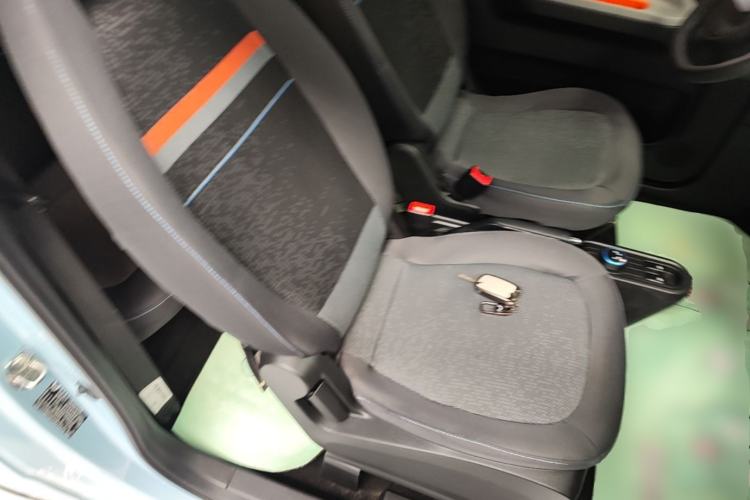 Used Wuling Hongguang MINIEV 2020 Enjoyment Model Lithium Iron Phosphate Right Front Seat