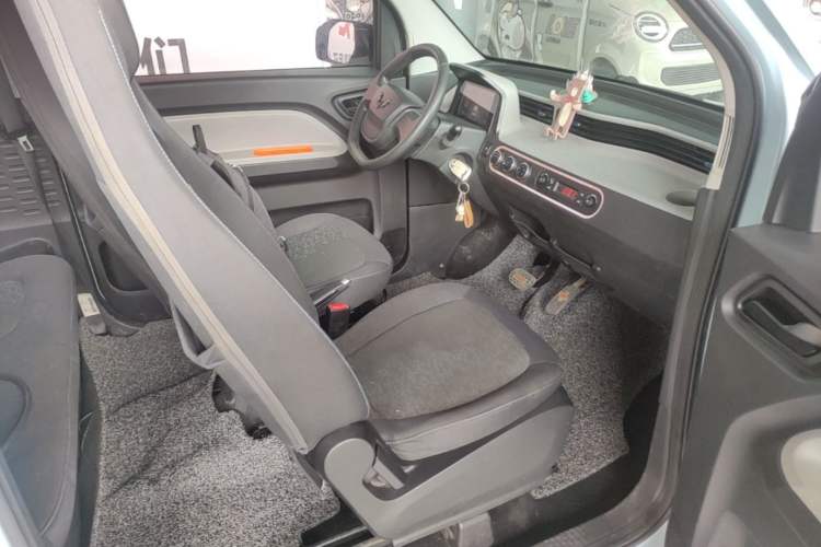 Used Wuling Hongguang MINIEV 2020 Zizai Version Lithium-NMC Right Front Seat