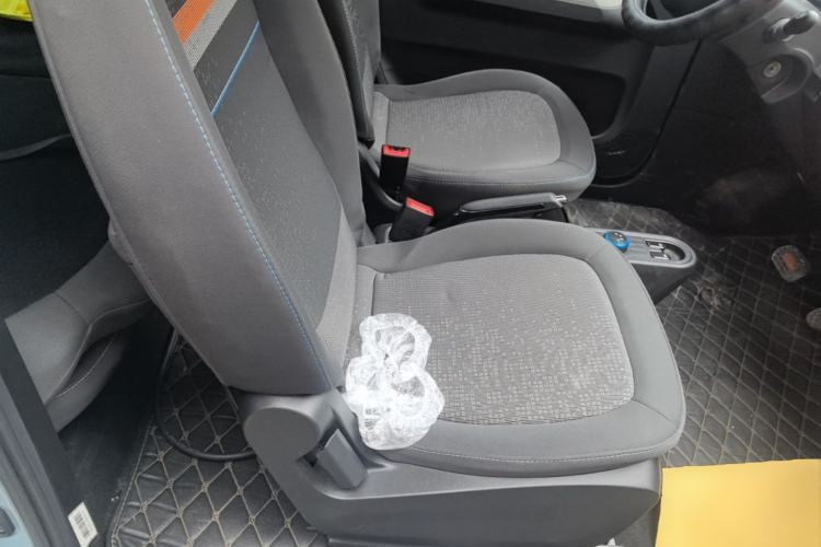 Used Wuling Hongguang MINIEV 2020 Zizai Version Lithium-NMC Right Front Seat