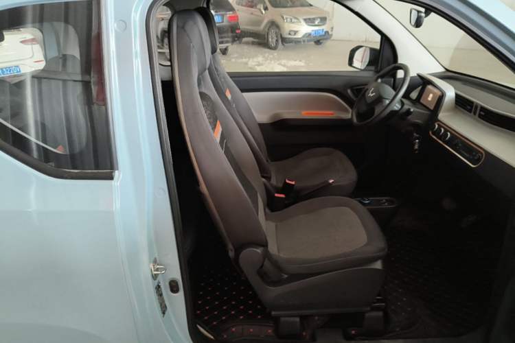 Used Wuling Hongguang MINIEV 2020 Enjoyment Model Lithium Iron Phosphate Right Front Seat