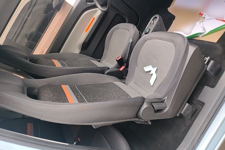 Used Wuling Hongguang MINIEV 2020 Easy Version Lithium-Ion Battery Right Front Seat