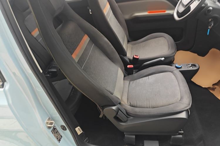 Used Wuling Hongguang MINIEV 2020 Freedom Version Lithium Iron Phosphate Right Front Seat