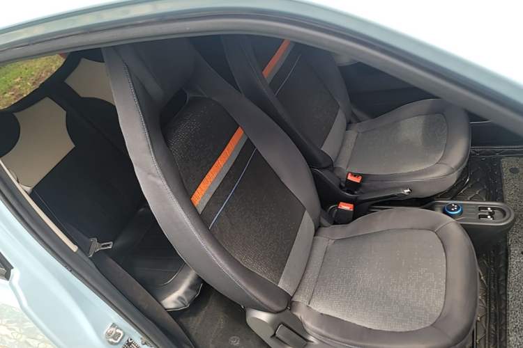 Used Wuling Hongguang MINIEV 2020 Enjoyment Model Lithium Iron Phosphate Right Front Seat