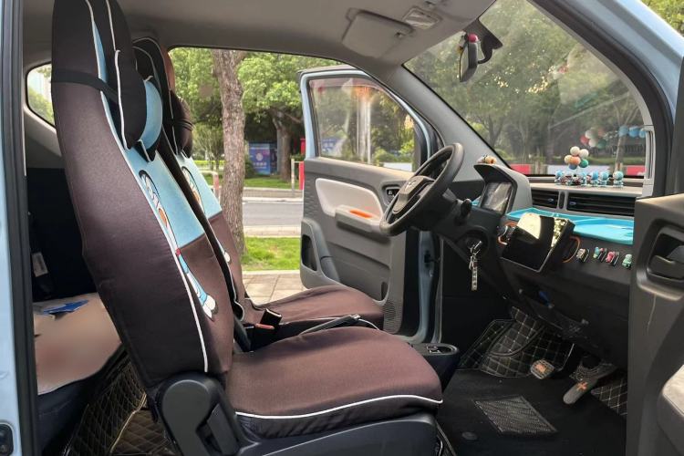 Used Wuling Hongguang MINIEV 2020 Freedom Version Lithium Iron Phosphate Right Front Seat