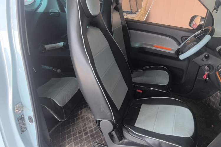 Used Wuling Hongguang MINIEV 2020 Zizai Version Lithium-NMC Right Front Seat