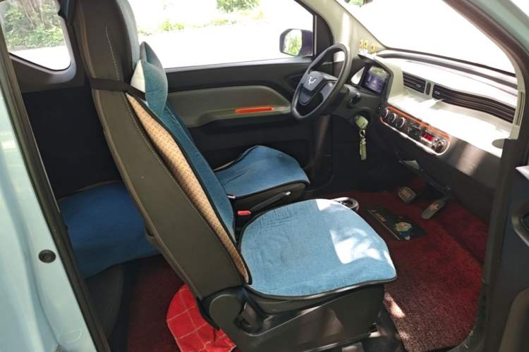 Used Wuling Hongguang MINIEV 2020 Enjoyment Model Lithium Iron Phosphate Right Front Seat