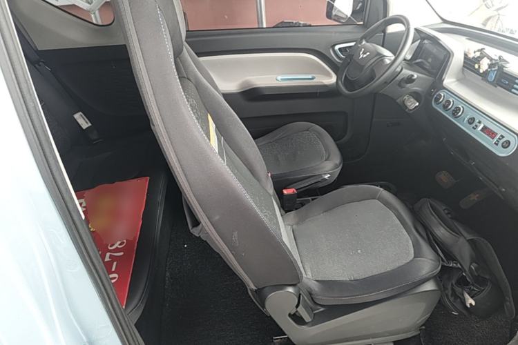 Used Wuling Hongguang MINIEV 2020 Enjoyment Model Lithium Iron Phosphate Right Front Seat