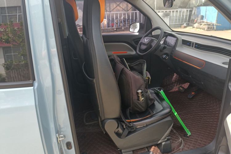 Used Wuling Hongguang MINIEV 2020 Freedom Version Lithium Iron Phosphate Right Front Seat