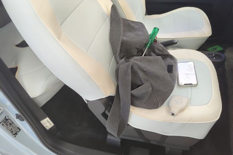Used Wuling Hongguang MINIEV 2020 Zizai Version Lithium-NMC Right Front Seat